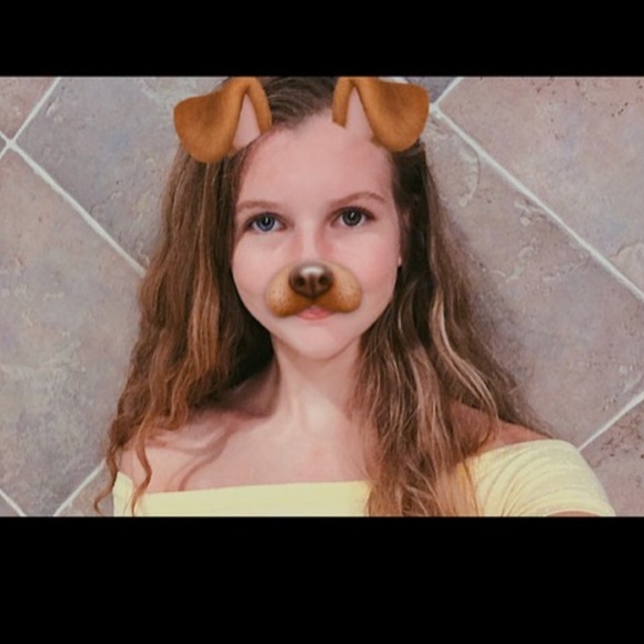 Meet your Posher, Chloe - Picture 1 of 1